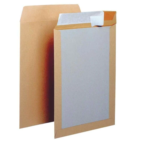 MAILmedia - Enveloppe cartonnée - format C5 (162x229 mm) - 90g/m² - avec bande auto-adhésive - Carton de 250